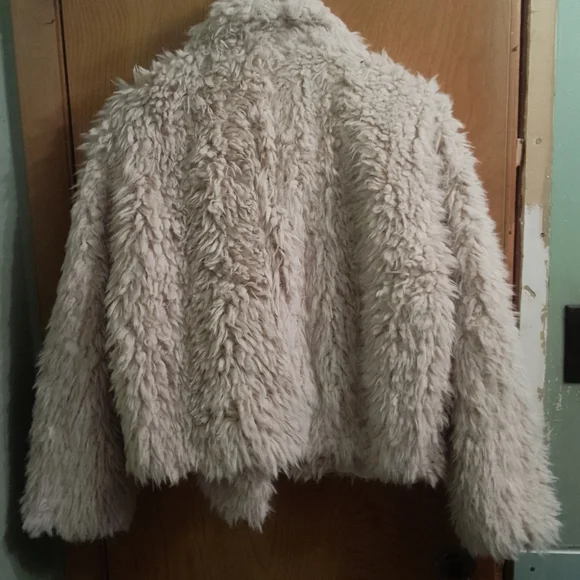 Anthropologie Cream Faux Fur Teddy Jacket Size XXS Faux Fur And Polyester Fabri - Picture 8 of 12